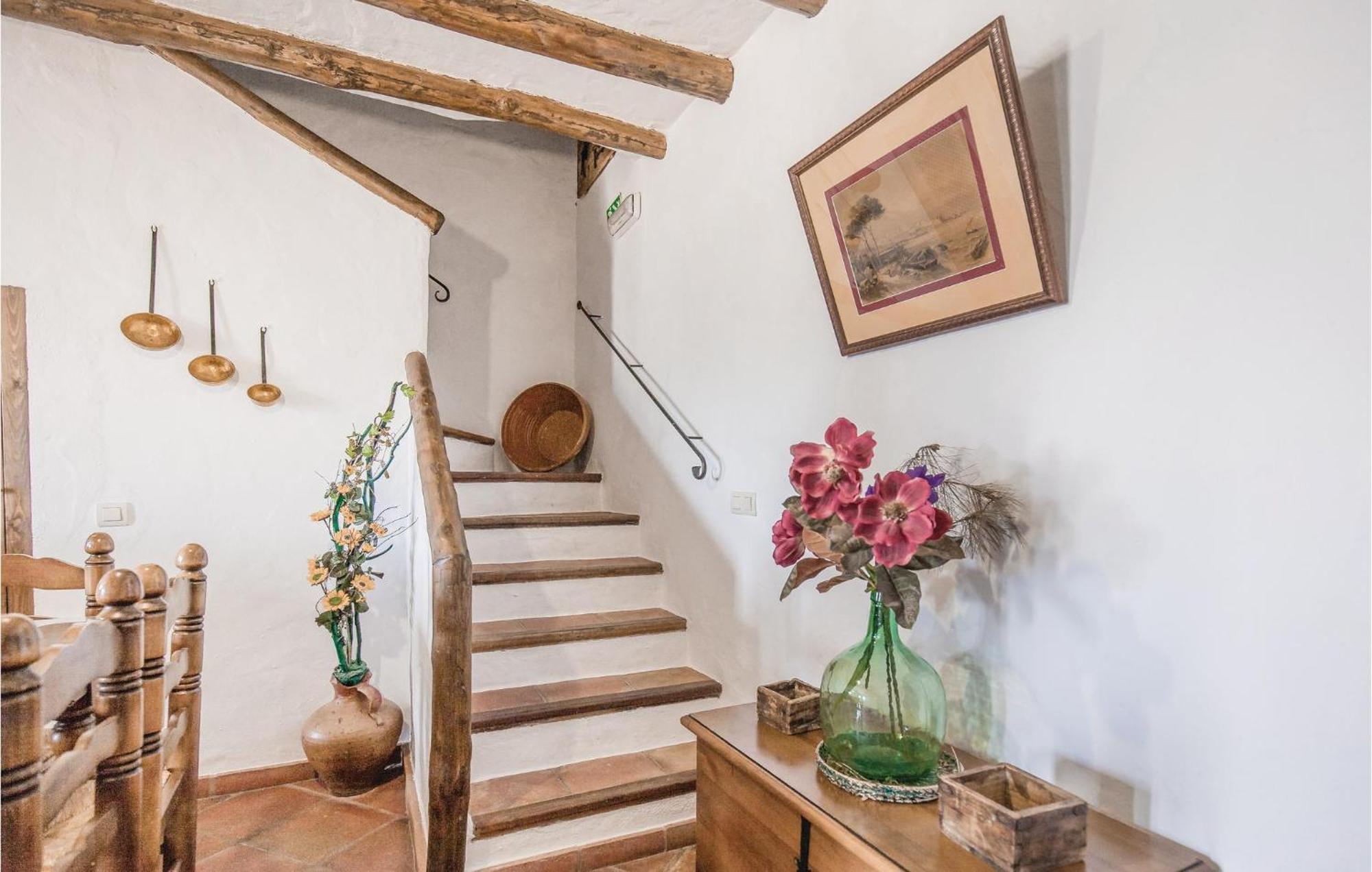 Cozy Home In Zahara De La Sierra With Kitchen מראה חיצוני תמונה